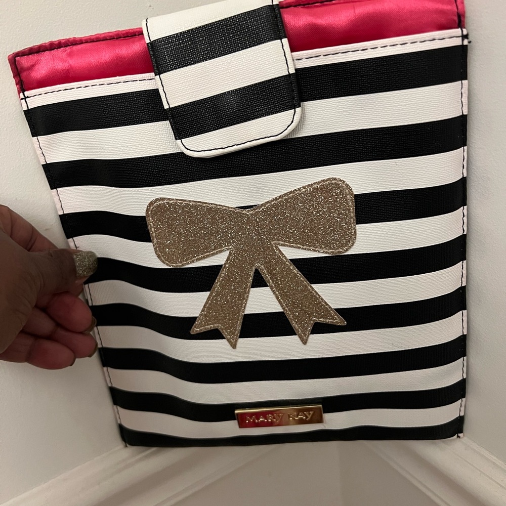PURSE ORGANIZER